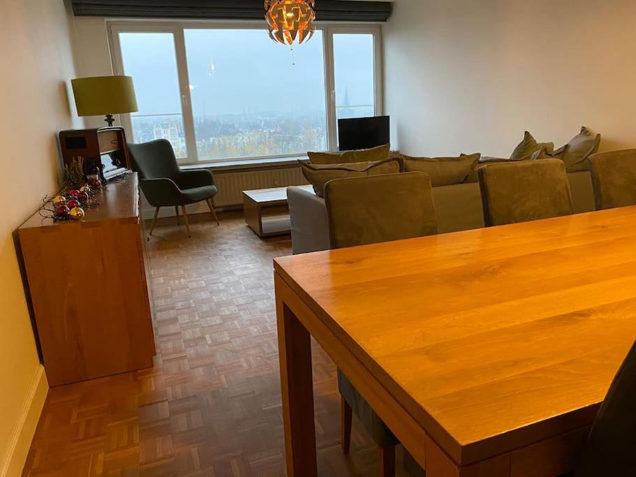 2 Bedroom In Antwerp, With Amazing View Appartamento Anversa