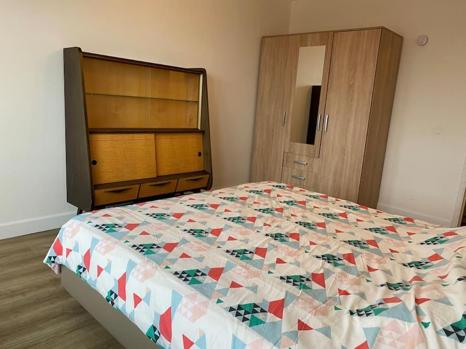 2 Bedroom In Antwerp, With Amazing View * Anversa